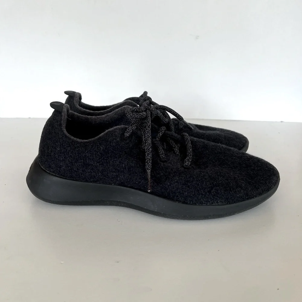 AllBirds Women's Wool Runners in Natural Black (Black Sole), size 9